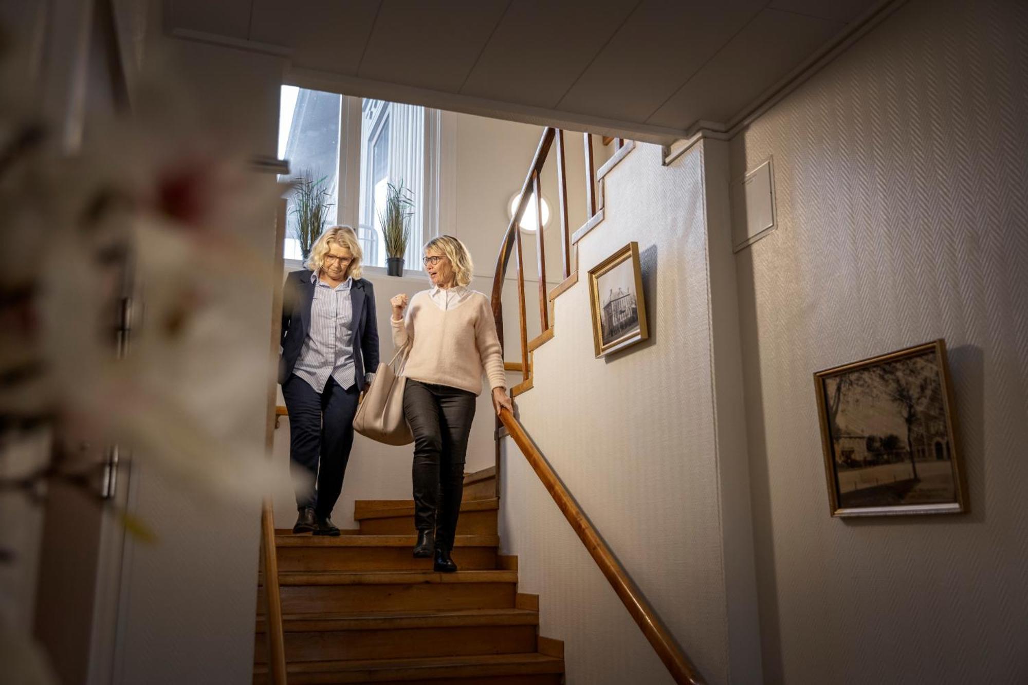 Jaernvaegshotellet B&B Skara Bagian luar foto